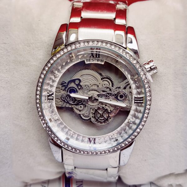 women watch